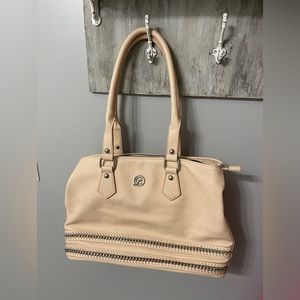 Chinese Laundry purse